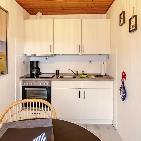 Gemuetliche Ferienwohnung Mit Balkon Im Herzen Vom Badeort *